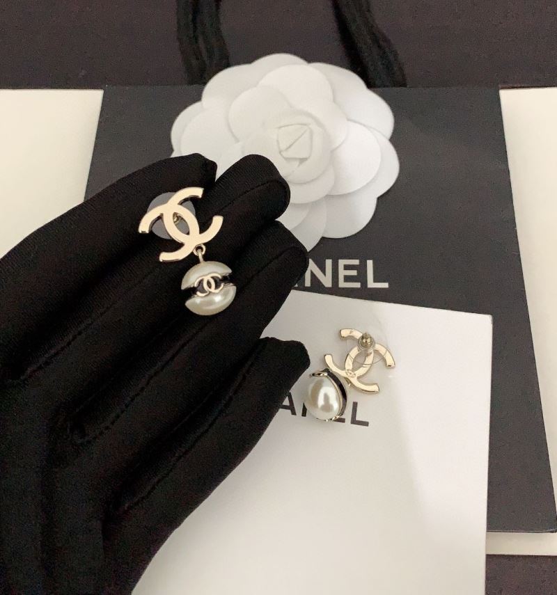 Ch**el earrings